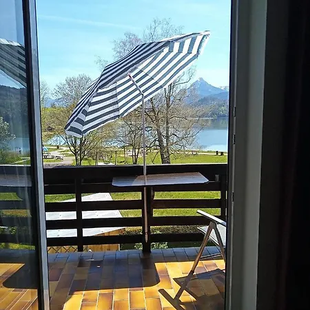 Haus Schweizer بيت ضيافة Füssen